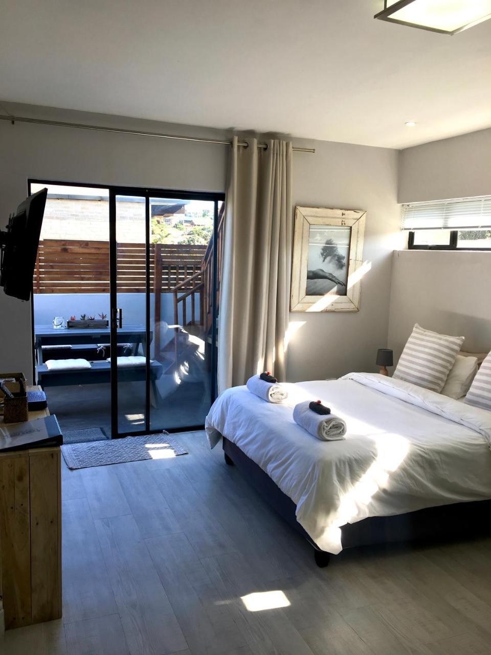 Lower Point Surf Studio Jeffreys Bay Exterior photo